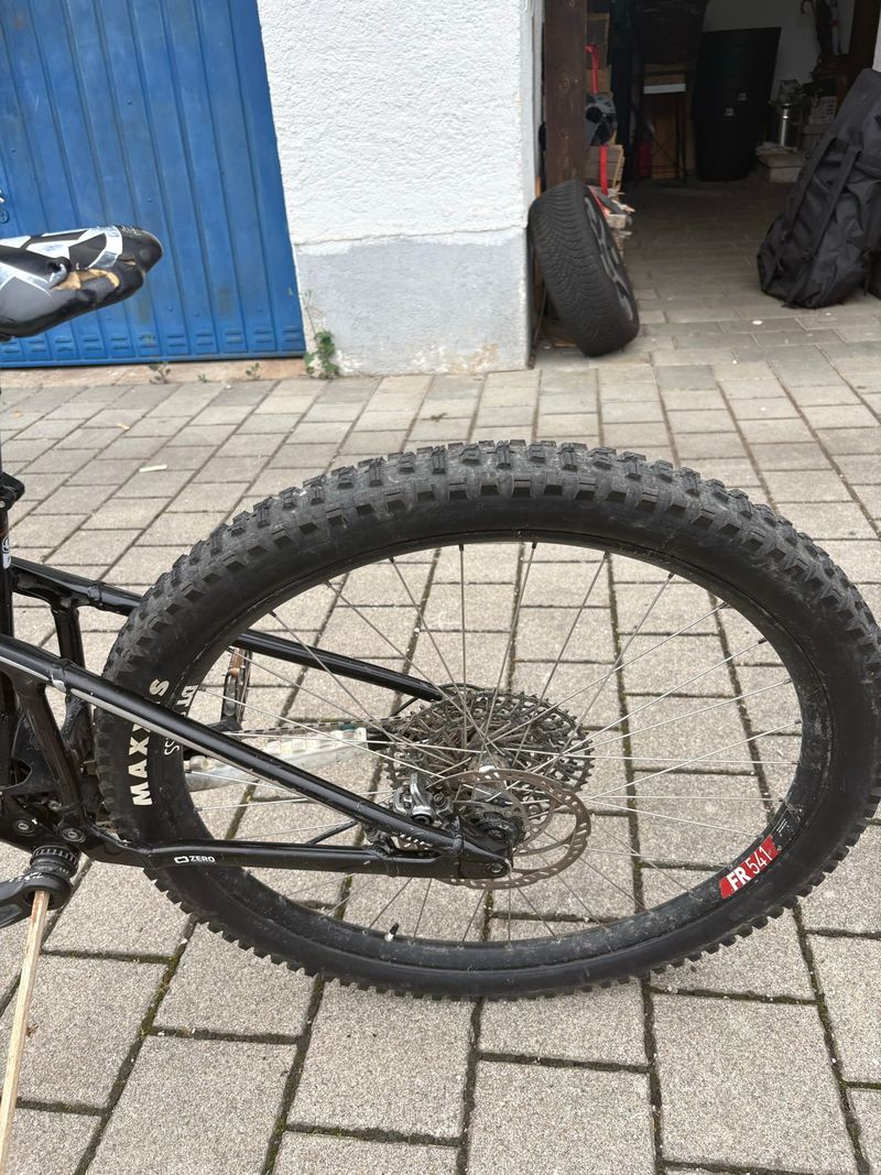 Tweedehands Mondraker RAZE 2023 2023 Mountainbike — afbeelding 9 van 23