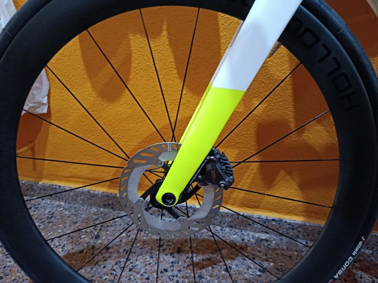 Used Cannondale SuperSix Evo 1 2024 2024 Road & Gravel, White — image 2 of 11