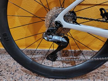 Used Cannondale SuperSix Evo 1 2024 2024 Road & Gravel, White — image 4 of 11