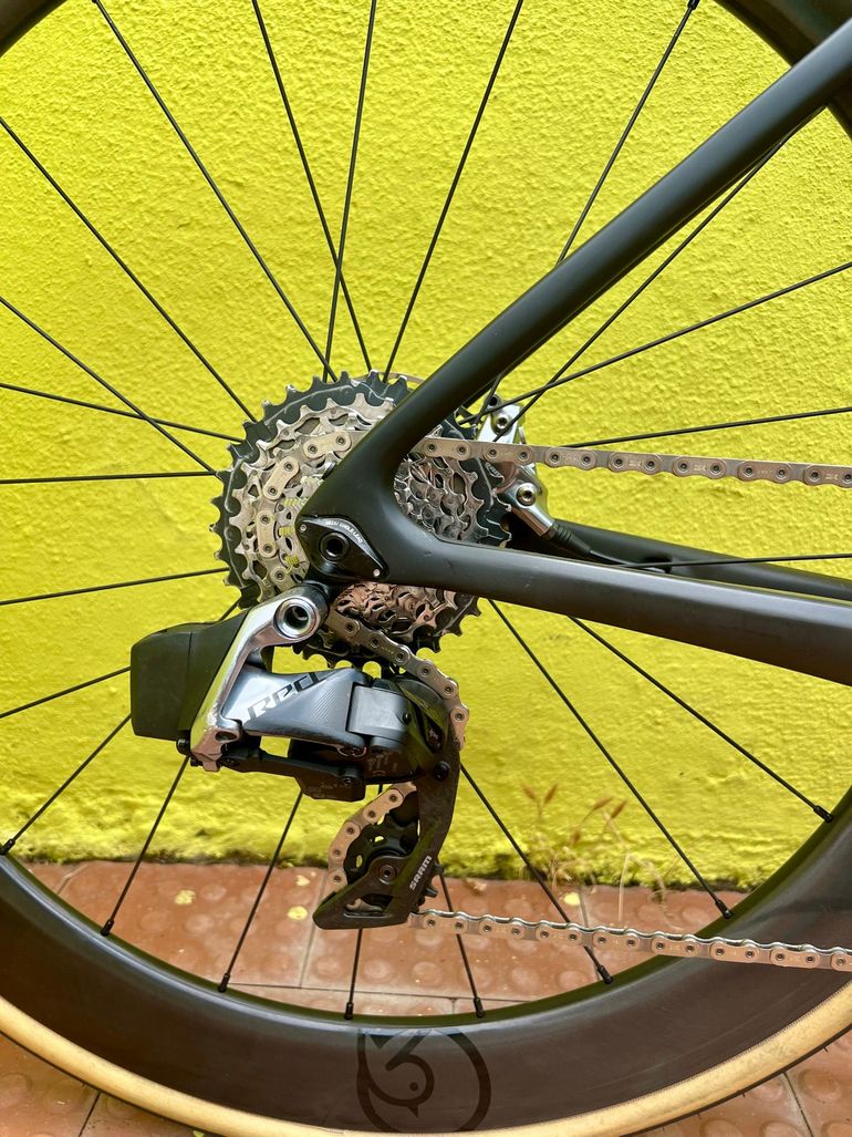 Used Cannondale SuperSix EVO SRAM Red eTap AXS 2025 Road & Gravel, Light Gray — image 4 of 8