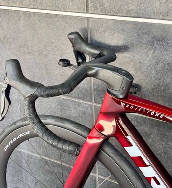 Używany Trek Madone SLR 9 Gen 8 2026 2026 Road & Gravel — zdjęcie 6 z 17