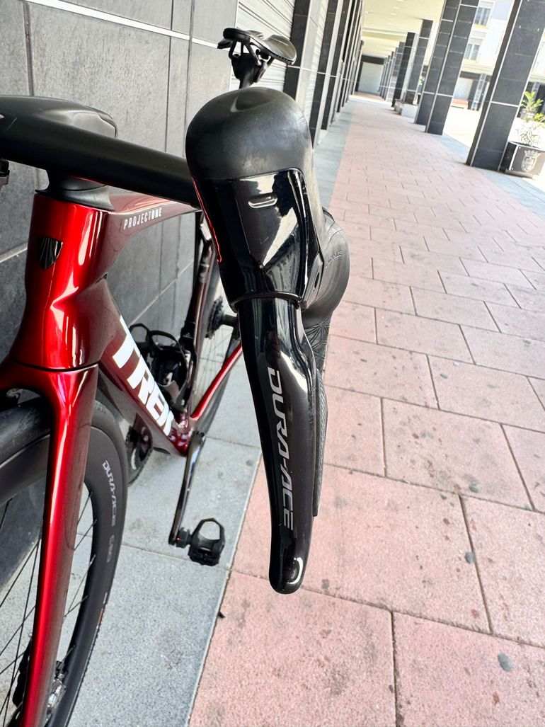 Używany Trek Madone SLR 9 Gen 8 2026 2026 Road & Gravel — zdjęcie 9 z 17