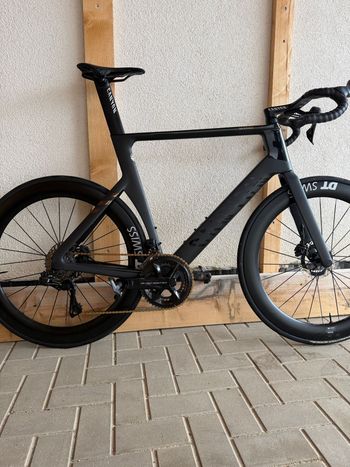Käytetty Canyon Aeroad CFR Di2 2024 2024 Road & Gravel — kuva 3 / 4