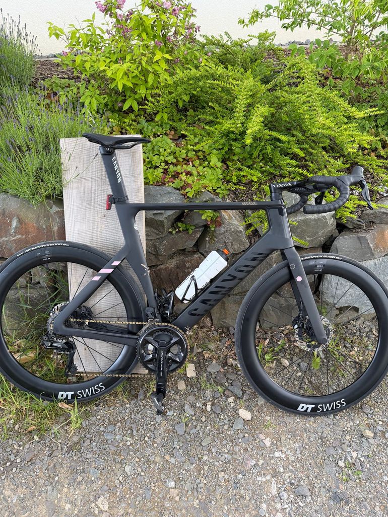 Käytetty Canyon Aeroad CFR Di2 2024 2024 Road & Gravel — kuva 1 / 4