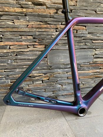 Used Trek Émonda SLR 7 eTap 2022 Frameset 2022 Road & Gravel, Green — image 9 of 11