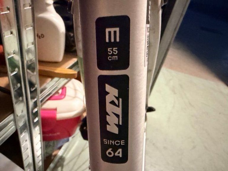 Used KTM Strada 15 Pro 2025 Road & Gravel, Light Gray — image 8 of 8