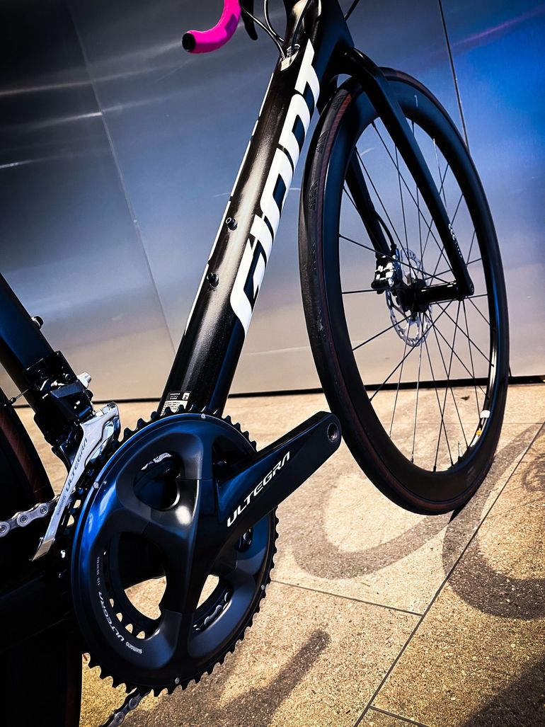 Used Giant TCR Advanced Pro Team Disc 2021 2021 Road & Gravel, Black — image 2 of 7