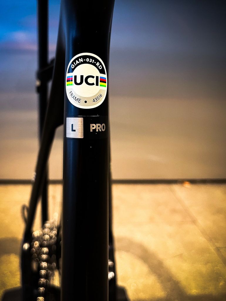 Used Giant TCR Advanced Pro Team Disc 2021 2021 Road & Gravel, Black — image 6 of 7