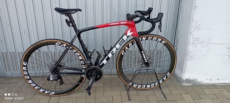 Used Trek Émonda SLR 7 2021 2021 Road & Gravel, Red — image 1 of 5