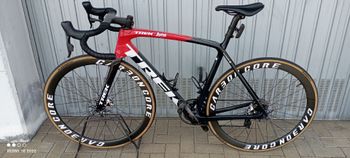 Used Trek Émonda SLR 7 2021 2021 Road & Gravel, Red — image 2 of 5