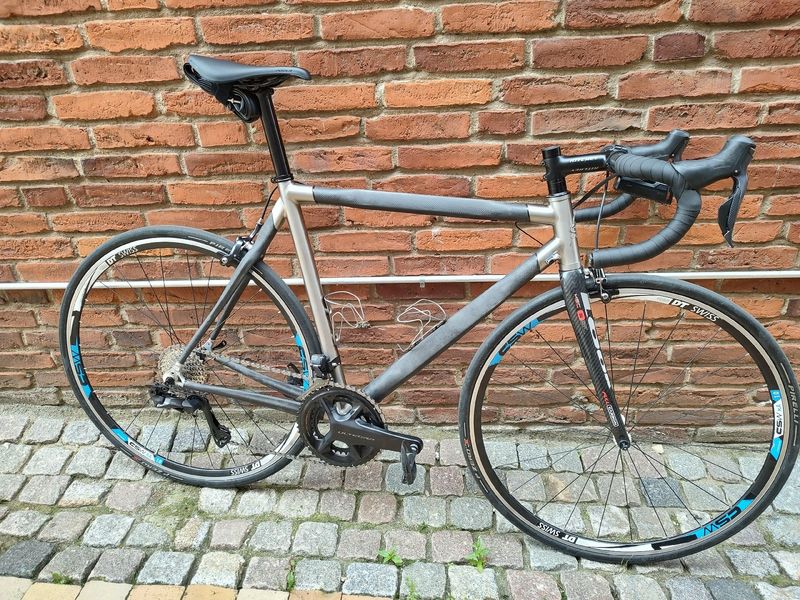 Used Van tuyl Custom Shimano Ultegra Di2 2019 Road & Gravel