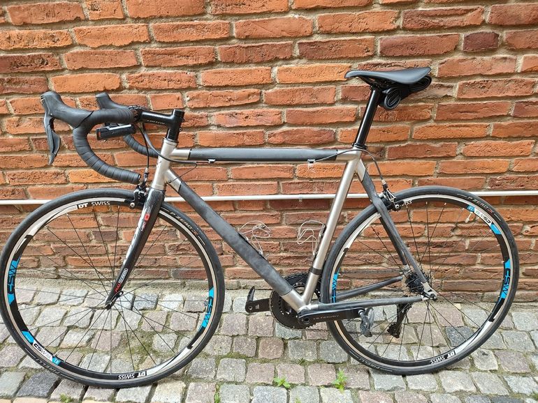 Käytetty Van tuyl Custom Shimano Ultegra Di2 2019 Road & Gravel — kuva 2 / 3