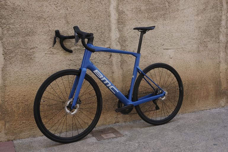 BMC Roadmachine TWO 2024 2024 Road & Gravel d'occasion — image 7 sur 13