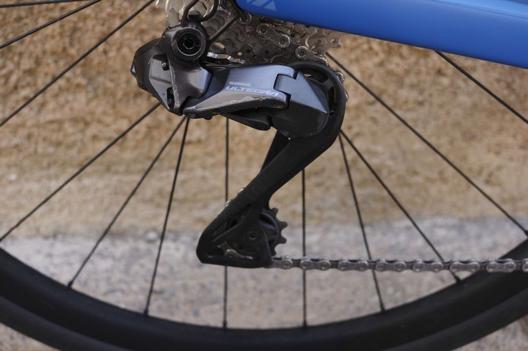 BMC Roadmachine TWO 2024 2024 Road & Gravel d'occasion — image 12 sur 13