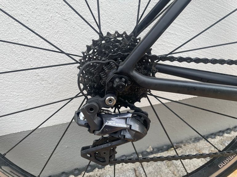 Gebrauchtes Specialized Tarmac Shimano Ultegra Di2 2016 Road & Gravel, Schwarz — Bild 4 von 8