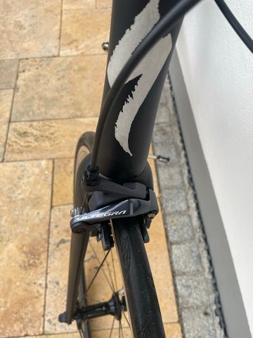 Used Specialized Tarmac Shimano Ultegra Di2 2016 Road & Gravel, Black — image 7 of 8