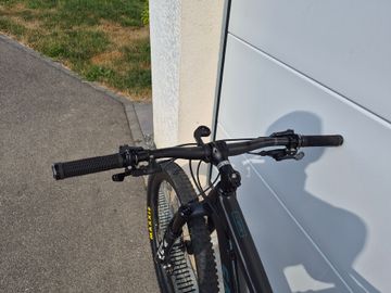 Used Santa Cruz Blur Sram Eagle Transmission X0 2024 Mountainbike, Black, 29 — image 8 of 12