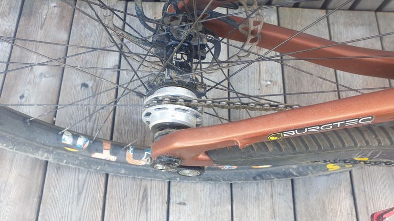 Used Juliana Furtado XT / Carbon C / 27.5 2021 2021 Mountainbike, Red, 27.5 — image 5 of 6