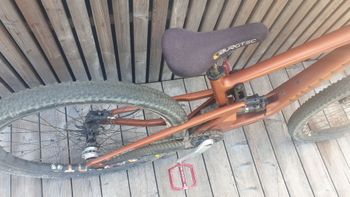 Used Juliana Furtado XT / Carbon C / 27.5 2021 2021 Mountainbike, Red, 27.5 — image 4 of 6
