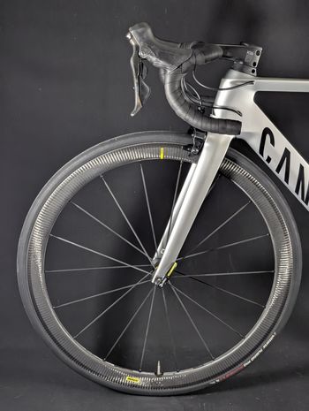 Used Canyon Aeroad CF SL 8.0 2019 2019 Road & Gravel, Light Gray — image 9 of 19