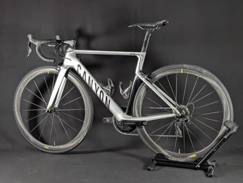 Used Canyon Aeroad CF SL 8.0 2019 2019 Road & Gravel, Light Gray — image 6 of 19