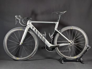 Used Canyon Aeroad CF SL 8.0 2019 2019 Road & Gravel, Light Gray — image 2 of 19