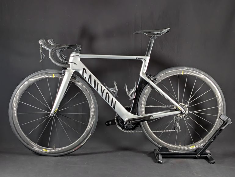 Used Canyon Aeroad CF SL 8.0 2019 2019 Road & Gravel, Light Gray — image 2 of 19