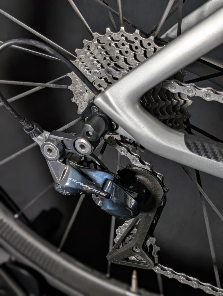 Used Canyon Aeroad CF SL 8.0 2019 2019 Road & Gravel, Light Gray — image 12 of 19