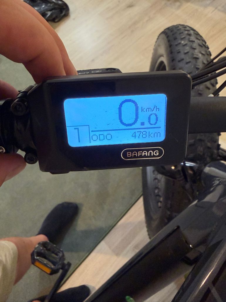 Used Insera Custom Shimano Altus 2025 Urban, Black — image 6 of 20