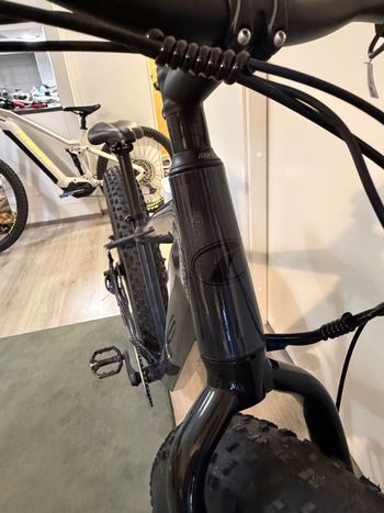 Used Insera Custom Shimano Altus 2025 Urban, Black — image 15 of 20