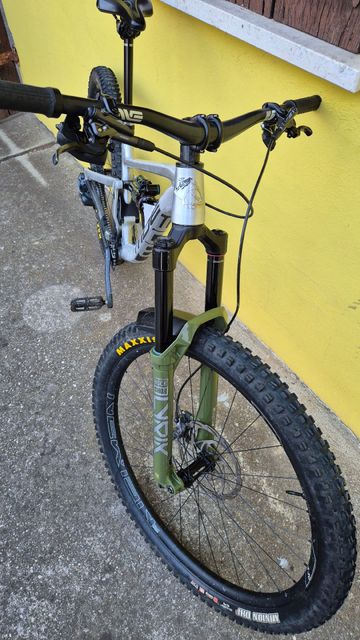 Used MDE Damper SRAM GX Eagle AXS 2022 Mountainbike, Light Gray — image 6 of 6