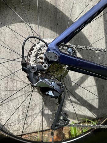 Used Canyon Aeroad CF SL Disc 8.0 2019 2019 Road & Gravel, Blue — image 7 of 8
