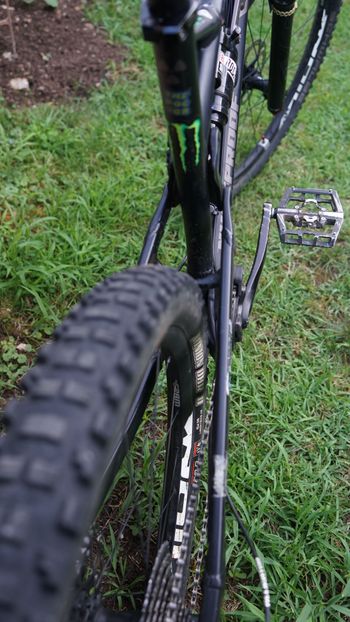 Używany Nukeproof Mega 275 Pro 2017 2017 Mountainbike — zdjęcie 14 z 16