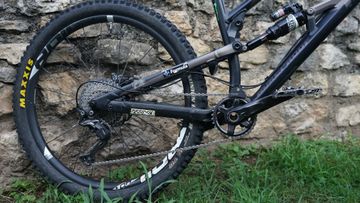 Used Nukeproof Mega 275 Pro 2017 2017 Mountainbike, Black — image 11 of 16