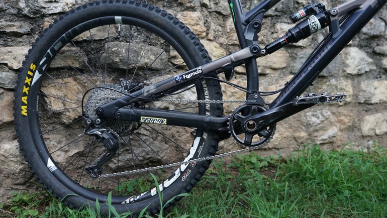 Używany Nukeproof Mega 275 Pro 2017 2017 Mountainbike — zdjęcie 11 z 16