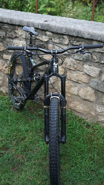 Used Nukeproof Mega 275 Pro 2017 2017 Mountainbike, Black — image 3 of 16
