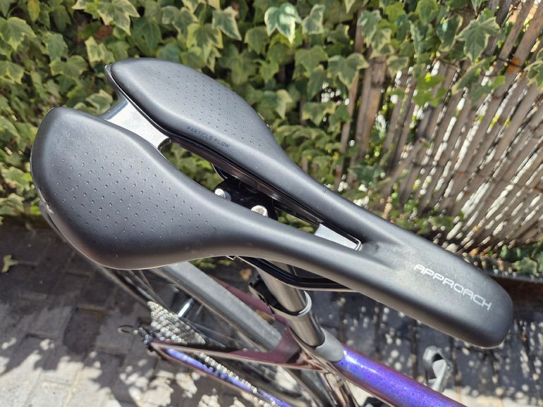 Used Liv Langma Advanced Disc 2 2023 2023 Road & Gravel, Purple — image 8 of 9