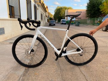 Tweedehands Orbea ORCA M30 2023 2023 Road & Gravel — afbeelding 2 van 3