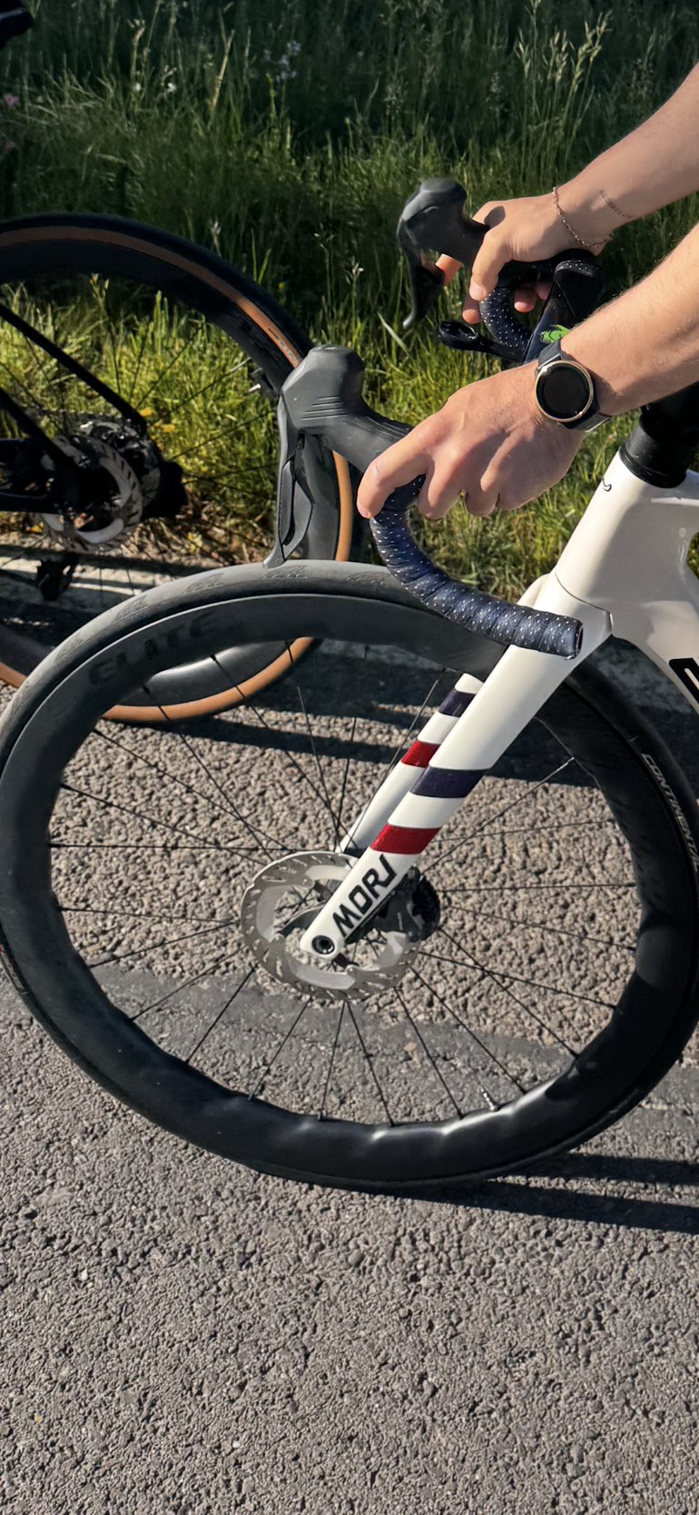 Used Elves Falath L-TWOO RX 2025 Road & Gravel, White — image 2 of 3
