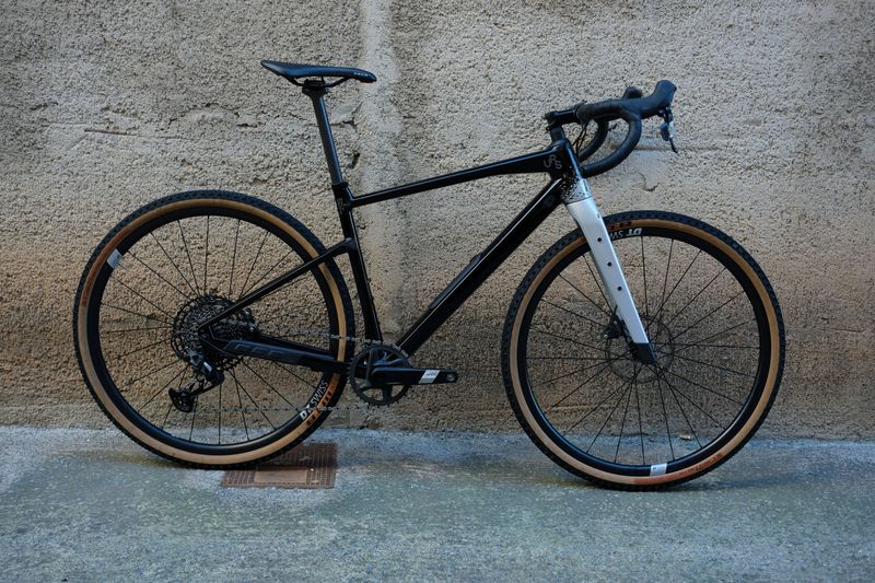Used BMC URS THREE 2024 2024 Road & Gravel, Black — image 5 of 14