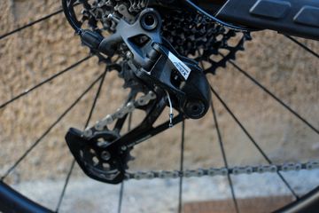 Used BMC URS THREE 2024 2024 Road & Gravel, Black — image 8 of 14