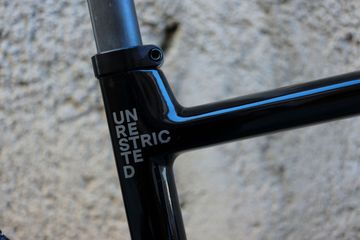 Used BMC URS THREE 2024 2024 Road & Gravel, Black — image 3 of 14