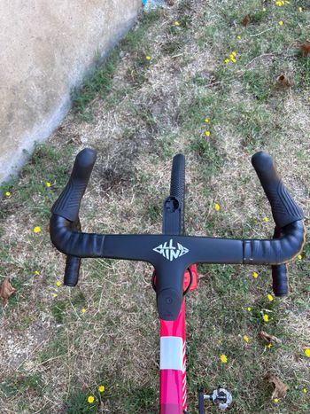 Used Canyon Inflite CF SL 6 2025 2025 Road & Gravel, Red — image 7 of 7