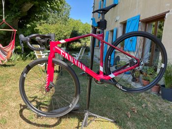 Used Canyon Inflite CF SL 6 2025 2025 Road & Gravel, Red — image 2 of 7