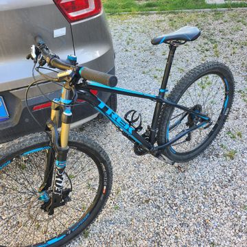 Used Trek Superfly Shimano Deore XT 2015 Mountainbike, Blue — image 1 of 7