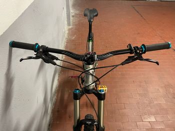 Used Lapierre SPICY TEAM 2018 2018 Mountainbike, Light Gray, 27.5 — image 8 of 9