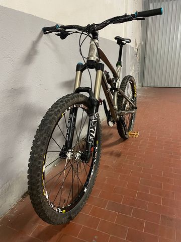 Käytetty Lapierre SPICY TEAM 2018 2018 Mountainbike — kuva 2 / 11