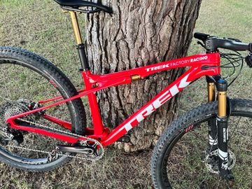 Gebrauchtes Trek Supercaliber 9.9 XTR 2020 2020 Mountainbike, Rot, 29 — Bild 3 von 7