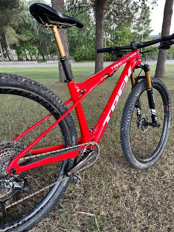 Gebrauchtes Trek Supercaliber 9.9 XTR 2020 2020 Mountainbike, Rot, 29 — Bild 1 von 7