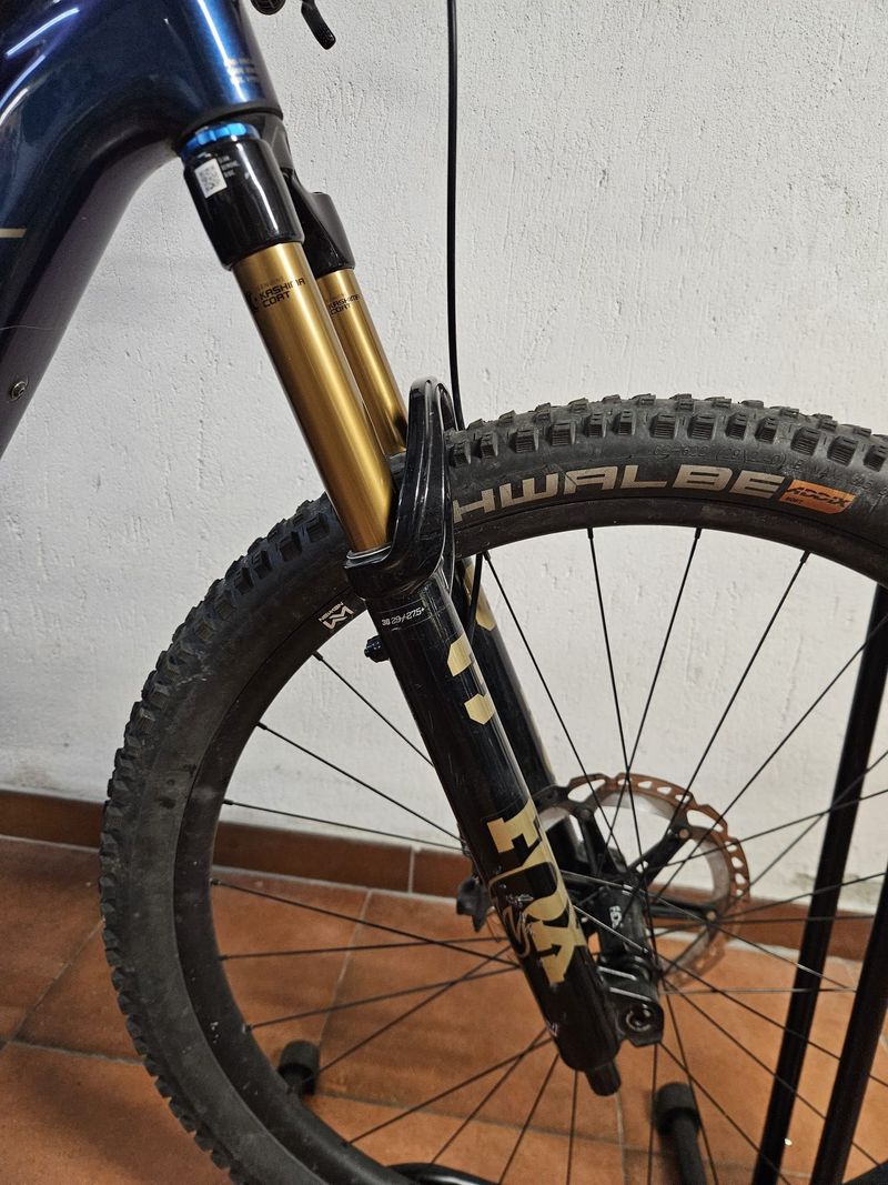 Käytetty CUBE AMS HYBRID Shimano Deore XT 2025 Mountainbike — kuva 5 / 8